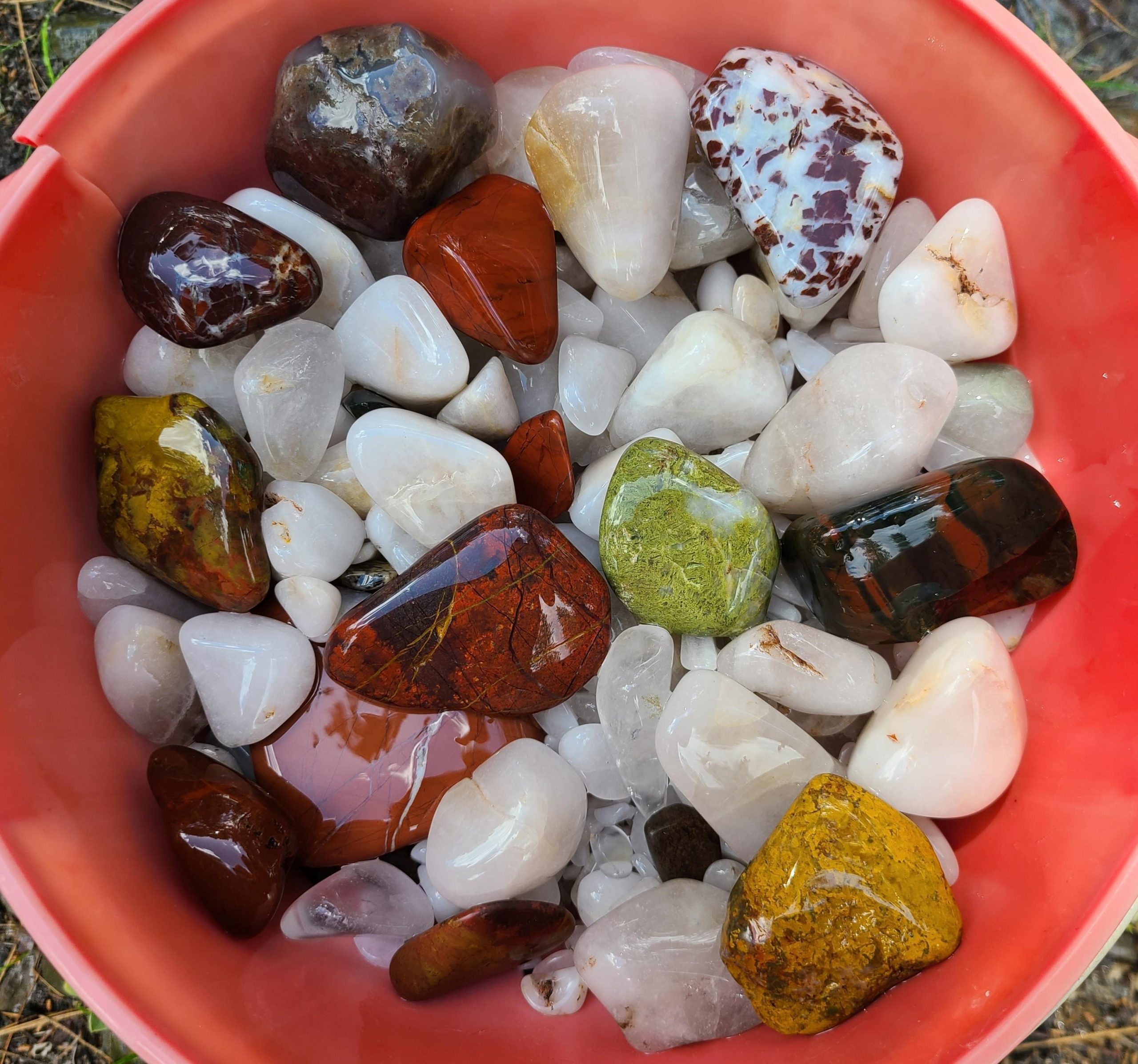 How to Use Grounding Stones for Anxiety and Panic Attacks Girl Camper